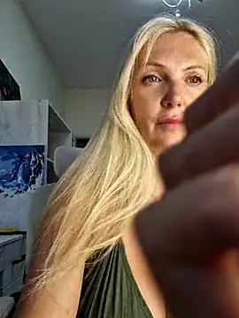 Monna online show from 06/22/26, 04:59