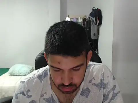 Axel11113 online show from 11/15/25, 03:37