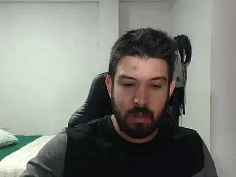 Axel11113 online show from 12/20/25, 02:51