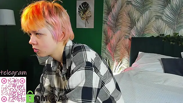 CarolineRichter online show from 12/20/25, 01:12