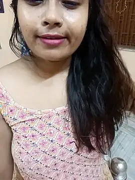 Snapshot of Naughty-Chaaya chatting on 10/18/25, 01:12 Naughty-Chaaya online show from 10/18/25, 01:12