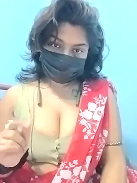 Snapshot of Naughty-Chaaya chatting on 11/21/25, 06:28 Naughty-Chaaya online show from 11/21/25, 06:28