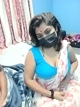 Snapshot of Naughty-Chaaya chatting on 11/23/25, 06:19 Naughty-Chaaya online show from 11/23/25, 06:19