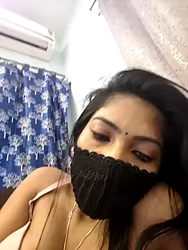 Snapshot of priya_26 chatting on 12/20/25, 02:07 priya 26 online show from 12/20/25, 02:07