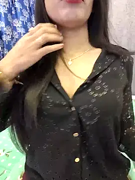 Snapshot of priya_26 chatting on 01/06/26, 09:57 priya 26 online show from 01/06/26, 09:57