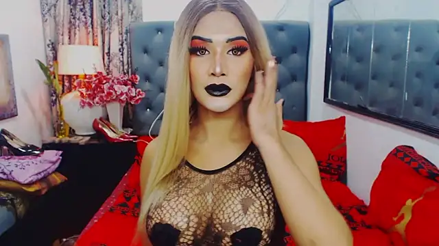 Snapshot of Mistress4fun chatting on 02/16/26, 02:13 Mistress4fun online show from 02/16/26, 02:13