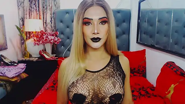 Snapshot of Mistress4fun chatting on 03/13/26, 07:15 Mistress4fun online show from 03/13/26, 07:15