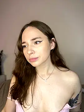 Snapshot of AlexaSpark_ chatting on 09/09/25, 07:24 AlexaSpark online show from 09/09/25, 07:24
