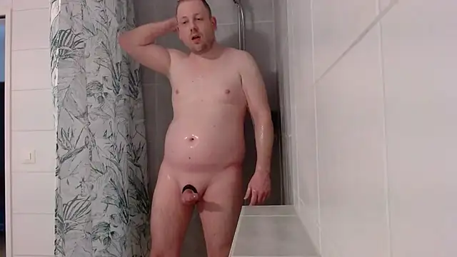 Snapshot of Hijuga chatting on 02/21/26, 12:06 Hijuga online show from 02/21/26, 12:06