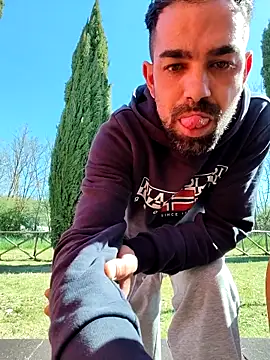 Snapshot of Nonsoilmionome89 chatting on 04/08/26, 08:58 Nonsoilmionome89 online show from 04/08/26, 08:58