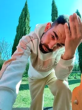 Snapshot of Nonsoilmionome89 chatting on 04/09/26, 08:09 Nonsoilmionome89 online show from 04/09/26, 08:09