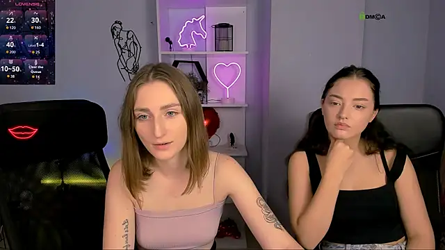 eva smiith  online show from 11/11/25, 08:14