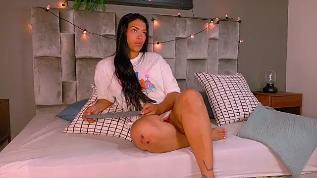 RiriiBrunette   online show from 12/16/25, 08:03