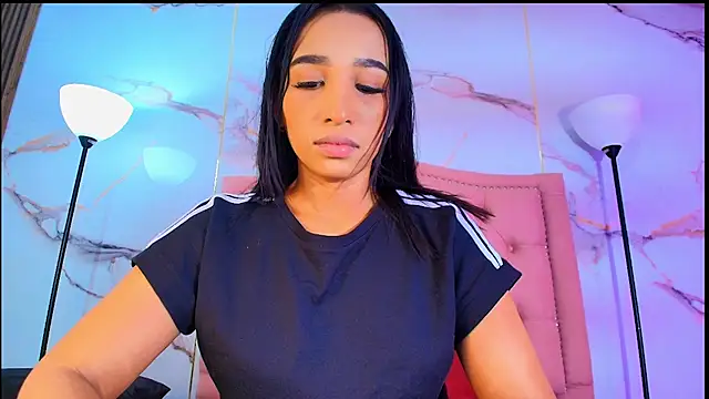 AlyaThompson online show from 05/13/26, 04:10