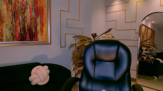 AgathaKondo  online show from 01/15/26, 09:18