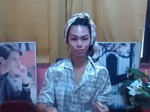 Snapshot of miss_carlas chatting on 11/06/25, 10:21 miss carlas online show from 11/06/25, 10:21