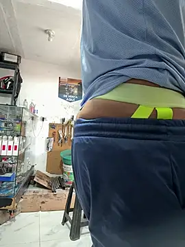 Snapshot of Terra-22cm chatting on 01/08/26, 01:35 Terra-22cm online show from 01/08/26, 01:35