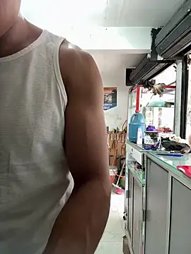 Snapshot of Terra-22cm chatting on 02/08/26, 02:09 Terra-22cm online show from 02/08/26, 02:09