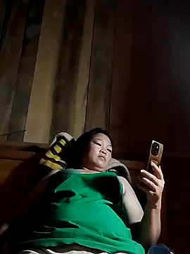 Snapshot of MaySweetb chatting on 10/01/25, 12:05 MaySweetb online show from 10/01/25, 12:05