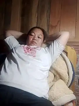 Snapshot of MaySweetb chatting on 10/21/25, 05:30 MaySweetb online show from 10/21/25, 05:30