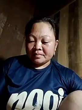 Snapshot of MaySweetb chatting on 10/31/25, 12:06 MaySweetb online show from 10/31/25, 12:06