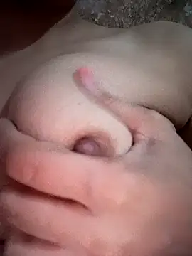 Snapshot of suneeta77 chatting on 09/21/25, 08:38 suneeta77 online show from 09/21/25, 08:38