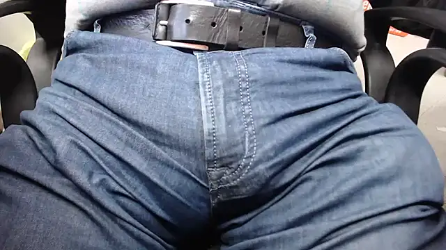 Snapshot of OldGermanMan chatting on 03/22/26, 05:16 OldGermanMan online show from 03/22/26, 05:16