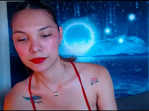 Snapshot of Mhinna chatting on 03/26/26, 09:04 Mhinna online show from 03/26/26, 09:04