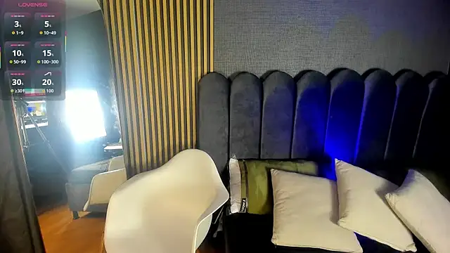 Gina 77 online show from 11/04/25, 12:04