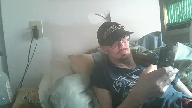 Snapshot of dandonn chatting on 11/20/25, 09:03 dandonn online show from 11/20/25, 09:03