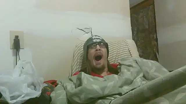 Snapshot of dandonn chatting on 02/13/26, 10:22 dandonn online show from 02/13/26, 10:22