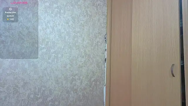yulissa girls online show from 04/28/26, 02:11
