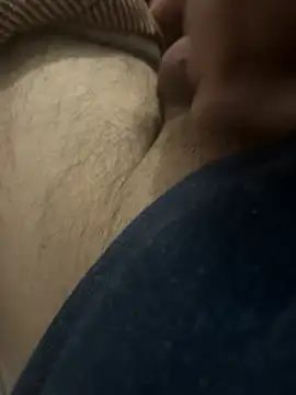 Snapshot of akrap11 chatting on 02/12/26, 01:11 akrap11 online show from 02/12/26, 01:11