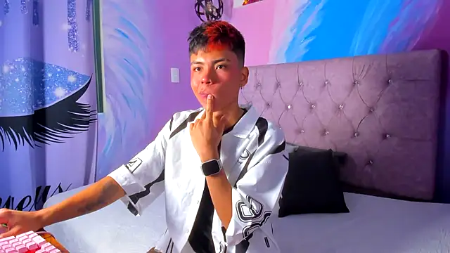 MaxiWildd online show from 10/25/25, 12:56