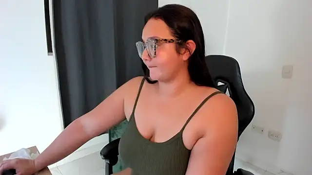 Kyleighc online show from 05/30/26, 12:08