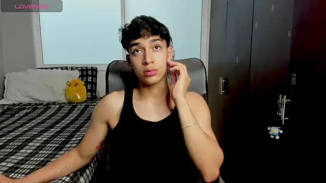 Snapshot of Noxx_starkK chatting on 01/08/26, 07:49 Noxx starkK online show from 01/08/26, 07:49