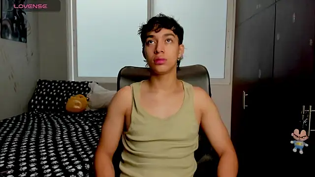 Snapshot of Noxx_starkK chatting on 01/16/26, 05:50 Noxx starkK online show from 01/16/26, 05:50