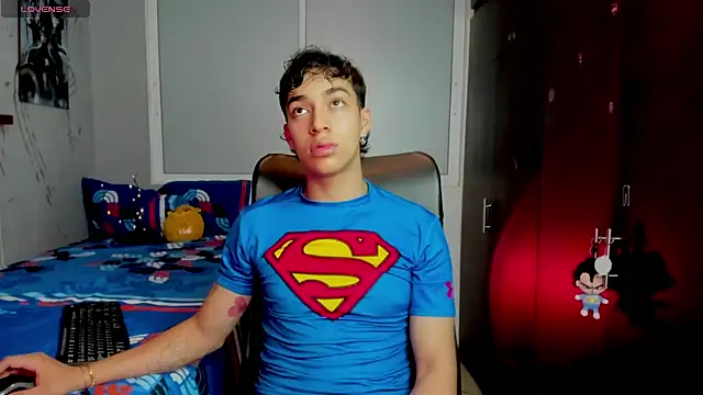 Snapshot of Noxx_starkK chatting on 02/14/26, 12:18 Noxx starkK online show from 02/14/26, 12:18