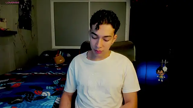 Snapshot of Noxx_starkK chatting on 02/16/26, 12:18 Noxx starkK online show from 02/16/26, 12:18