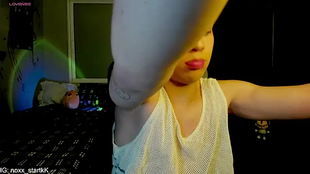 Snapshot of Noxx_starkK chatting on 02/26/26, 02:43 Noxx starkK online show from 02/26/26, 02:43