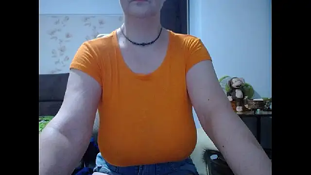 Mary x online show from 06/17/26, 03:09