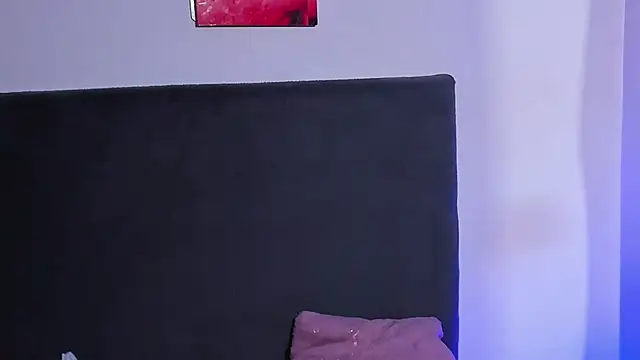 Snapshot of saramikaelson chatting on 03/07/26, 11:46 saramikaelson online show from 03/07/26, 11:46