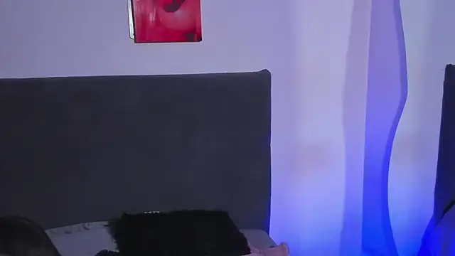 Snapshot of saramikaelson chatting on 03/15/26, 08:59 saramikaelson online show from 03/15/26, 08:59