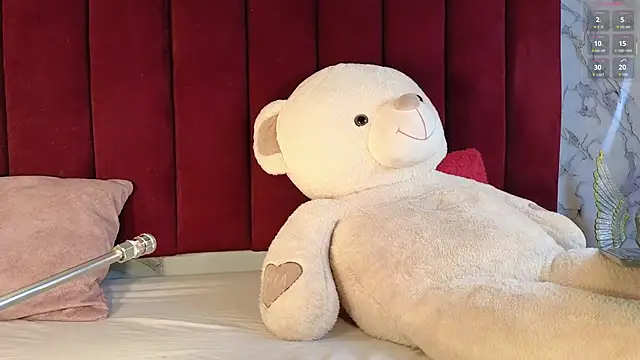 PrincePoppy online show from 11/16/25, 08:25