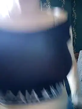 Snapshot of Lissa213 chatting on 10/06/25, 06:33 Lissa213 online show from 10/06/25, 06:33