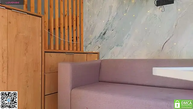 miss bubbles  online show from 06/15/26, 01:52