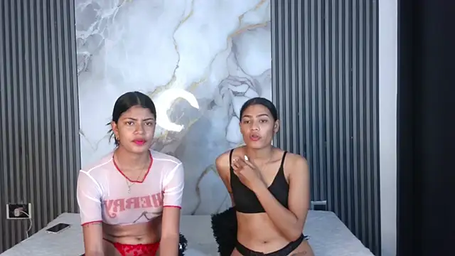 TifanyandLisa online show from 11/28/25, 08:55