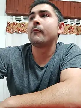 Bradd 32 online show from 10/18/25, 02:36