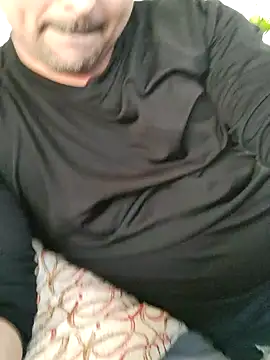 Bradd 32 online show from 10/28/25, 05:04