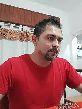 Snapshot of Bradd_32 chatting on 05/22/26, 02:40 Bradd 32 online show from 05/22/26, 02:40